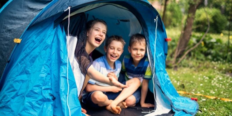 go camping to enjoy kids