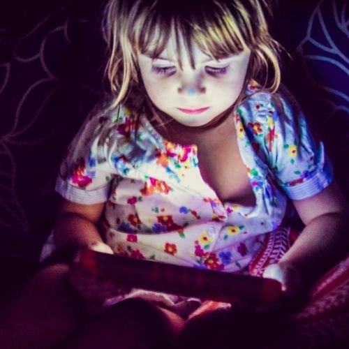 screen time can cause bad effects to children