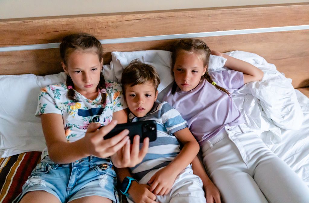 How Do You Choose The Best Parental Control App for Your Family?
