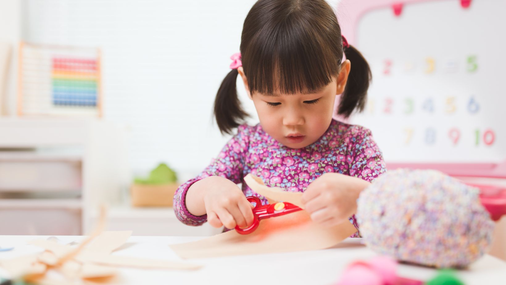 Crayons for Toddlers: The Perfect Tool to Unleash Creativity - Famous  Parenting