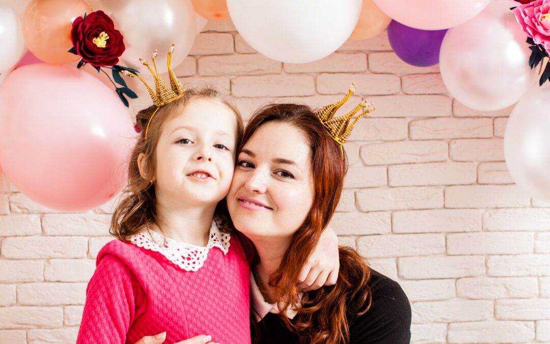 Princess Birthday Decor – Making a Home Fit For Royalty With Pink, Glitter And Crowns