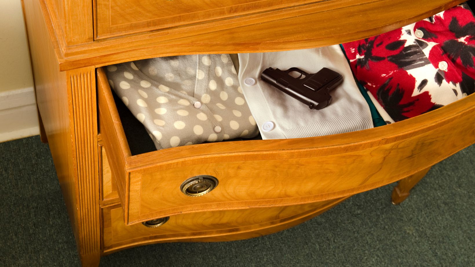 A Graphic Look Inside Jeffrey Dahmer's Dresser Drawer A Chilling