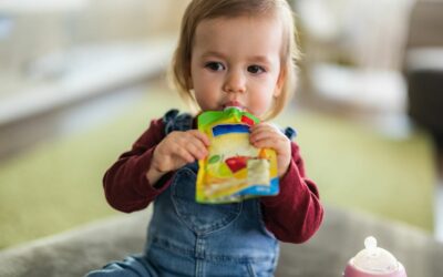 The Benefits of Fruit Pouches for Toddlers: Convenience, Nutrition, and Quality Brands to Choose From