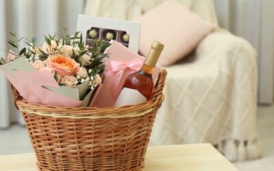Creating Joy and Appreciation: The Art of Choosing Gift Baskets for Employees at Christmas