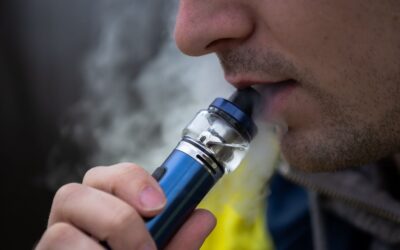 Disposable Vs Refillable Vape: The Ultimate Showdown