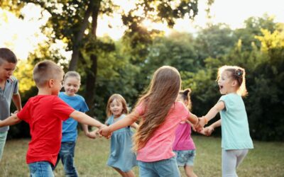 Outdoor Safety Tips for Kids This Summer